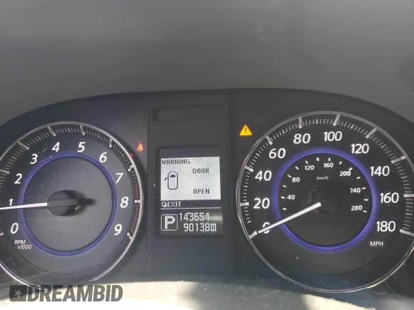 ✅ 2017 Infiniti QX70 • VIN: JN8CS1MW7HM411044 • Lot: 69946765. Listed on Copart with 143,654 mi. Free auction sales archive from the USA and detailed vehicle history report at DreamBid. Image 9.