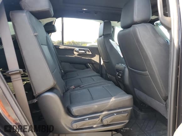 ✅ 2025 Chevrolet Tahoe LT • VIN: 1GNS6NRD8SR411761 • Lot: 89738945. Listed on Copart with 1,860 mi. Free auction sales archive from the USA and detailed vehicle history report at DreamBid. Image 10.