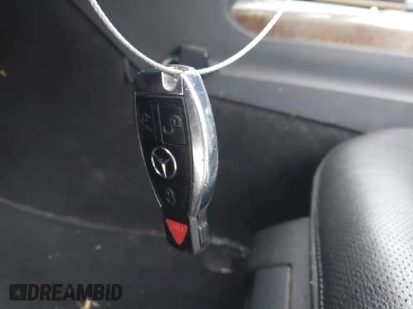 ✅ 2011 Mercedes-Benz E 550 Luxury • VIN: WDDHF9AB9BA347948 • Лот: 43846197. Опубликован ранее на IAAI с пробегом 193 629 миль. Бесплатный доступ к архиву аукционных продаж из США и подробный отчёт об истории автомобиля на DreamBid. Изображение 11.