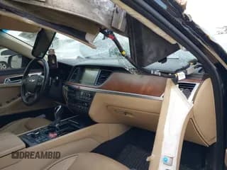 ✅ 2016 Hyundai Genesis 3.8L • VIN: KMHGN4JE4GU142321 • Lot: 41408220. Wystawiony na IAAI z przebiegiem 127 550 mil. Bezpłatny archiwum sprzedaży aukcyjnych z USA i szczegółowy raport historii pojazdu na DreamBid. Zdjęcie 5.