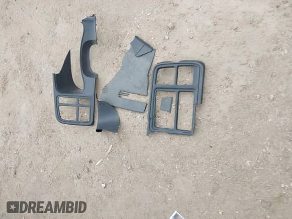 2004 Chevrolet Silverado 1500 Work Truck with VIN 1GCEC14XX4Z201304, listed as a IAAI auction lot 41462671 with 131,083 mi miles and . Bid and sale history available at DreamBid. Image 12.