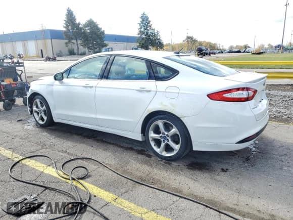 ✅ 2013 Ford Fusion SE • VIN: 3FA6P0H77DR302954 • Лот: 90007025. Опубликован ранее на Copart с пробегом 174 349 миль. Бесплатный доступ к архиву аукционных продаж из США и подробный отчёт об истории автомобиля на DreamBid. Изображение 2.