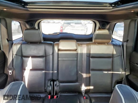 ✅ 2018 Jeep Grand Cherokee Overland • VIN: 1C4RJECG5JC428351 • Lot: 82111085. Listed on Copart with 85,746 mi. Free auction sales archive from the USA and detailed vehicle history report at DreamBid. Image 10.