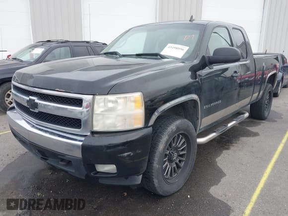 ✅ 2008 Chevrolet Silverado 1500 1LT • VIN: 1GCEK19048E114509 • Lot: 43498896. Listed on IAAI with 248,371 mi. Free auction sales archive from the USA and detailed vehicle history report at DreamBid. Image 17.