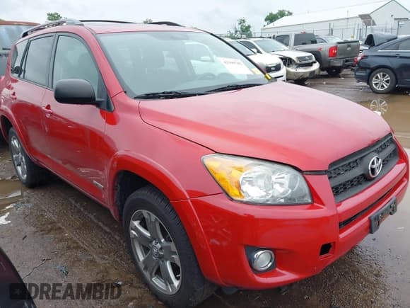 ✅ 2010 Toyota RAV4 Sport • VIN: 2T3RF4DV0AW027036 • Lot: 42399785. Wystawiony na IAAI z przebiegiem 162 763 mil. Bezpłatny archiwum sprzedaży aukcyjnych z USA i szczegółowy raport historii pojazdu na DreamBid. Zdjęcie 1.