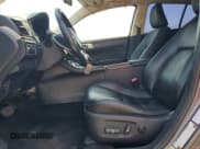 ✅ 2014 Lexus CT 200h • VIN: JTHKD5BH4E2181059 • Lot: 69702235. Wystawiony na Copart z przebiegiem 146 398 mil. Bezpłatny archiwum sprzedaży aukcyjnych z USA i szczegółowy raport historii pojazdu na DreamBid. Zdjęcie 7.