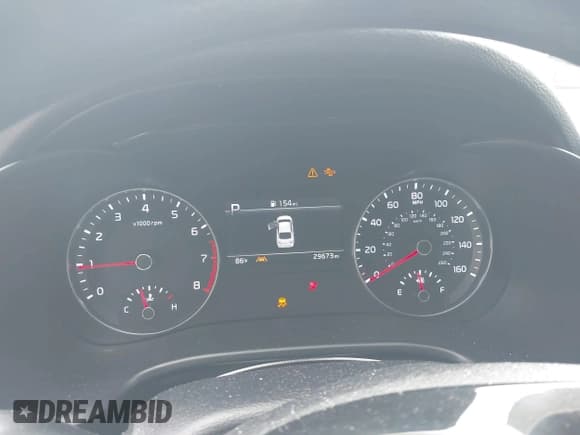 ✅ 2024 Kia Forte LXS • VIN: 3KPF24AD8RE738503 • Lot: 42774843. Wystawiony na IAAI z przebiegiem 29 673 mil. Bezpłatny archiwum sprzedaży aukcyjnych z USA i szczegółowy raport historii pojazdu na DreamBid. Zdjęcie 7.