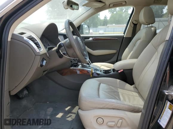 ✅ 2010 Audi Q5 Premium Plus • VIN: WA1LKAFP2AA045996 • Lot: 67165395. Wystawiony na Copart z przebiegiem 99 190 mil. Bezpłatny archiwum sprzedaży aukcyjnych z USA i szczegółowy raport historii pojazdu na DreamBid. Zdjęcie 7.