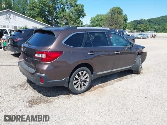✅ 2019 Subaru Outback Touring • VIN: 4S4BSATC7K3246765 • Лот: 42793821. Опубликован ранее на IAAI с пробегом 57 110 миль. Бесплатный доступ к архиву аукционных продаж из США и подробный отчёт об истории автомобиля на DreamBid. Изображение 4.