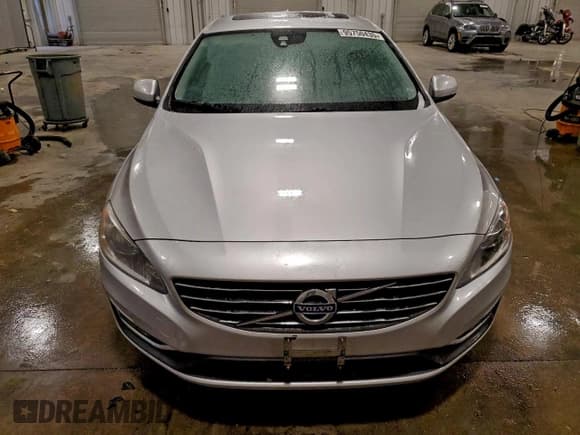 ✅ 2015 Volvo S60 T5 Premier • VIN: YV1612TK3F2352805 • Lot: 95750435. Listed on Copart with 172,199 mi. Free auction sales archive from the USA and detailed vehicle history report at DreamBid. Image 5.