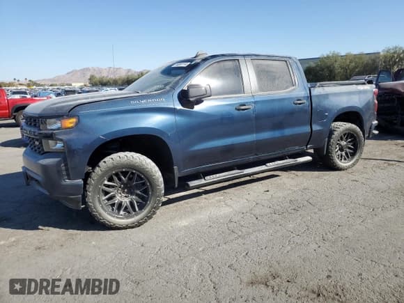 ✅ 2021 Chevrolet Silverado 1500 Custom • VIN: 3GCPYBEK5MG230924 • Lot: 74251114. Wystawiony na Copart z przebiegiem 46 915 mil. Bezpłatny archiwum sprzedaży aukcyjnych z USA i szczegółowy raport historii pojazdu na DreamBid. Zdjęcie 1.