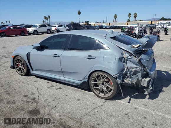 ✅ 2020 Honda Civic Type R Touring • VIN: SHHFK8G74LU200423 • Lot: 84695545. Listed on Copart with 110,709 mi. Free auction sales archive from the USA and detailed vehicle history report at DreamBid. Image 2.