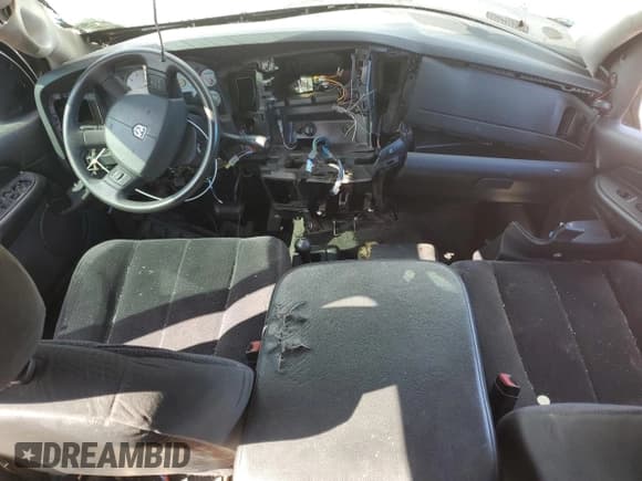 ✅ 2005 Dodge 1500 SLT • VIN: 1D7HU18N35S289082 • Лот: 73834724. Опубликован ранее на Copart с пробегом 201 523 миль. Бесплатный доступ к архиву аукционных продаж из США и подробный отчёт об истории автомобиля на DreamBid. Изображение 8.