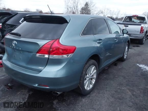 ✅ 2010 Toyota Venza • VIN: 4T3BA3BB4AU018701 • Lot: 43659352. Wystawiony na IAAI z przebiegiem 301 380 mil. Bezpłatny archiwum sprzedaży aukcyjnych z USA i szczegółowy raport historii pojazdu na DreamBid. Zdjęcie 4.
