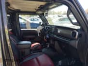 ✅ 2020 Jeep Wrangler Unlimited Freedom • VIN: 1C4HJXDG8LW338702 • Лот: 42006692. Опубликован ранее на IAAI с пробегом 48 389 миль. Бесплатный доступ к архиву аукционных продаж из США и подробный отчёт об истории автомобиля на DreamBid. Изображение 5.