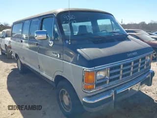 ✅ 1989 Dodge RAM • VIN: 2B4HB25Z7KK367931 • Lot: 41689310. Wystawiony na IAAI z przebiegiem 68 296 mil. Bezpłatny archiwum sprzedaży aukcyjnych z USA i szczegółowy raport historii pojazdu na DreamBid. Zdjęcie 1.