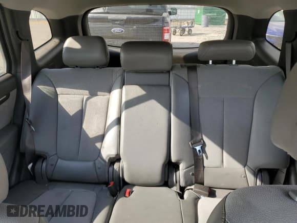 ✅ 2012 Hyundai Santa Fe SE • VIN: 5XYZHDAGXCG098035 • Lot: 75952204. Listed on Copart with 175,381 mi. Free auction sales archive from the USA and detailed vehicle history report at DreamBid. Image 10.