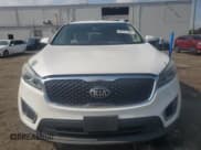 ✅ 2016 Kia Sorento LX • VIN: 5XYPGDA32GG020152 • Lot: 66121785. Wystawiony na Copart z przebiegiem 222 970 mil. Bezpłatny archiwum sprzedaży aukcyjnych z USA i szczegółowy raport historii pojazdu na DreamBid. Zdjęcie 5.