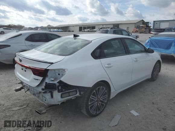 ✅ 2021 Kia Forte GT • VIN: 3KPF44ACXME315268 • Лот: 91835325. Опубликован ранее на Copart с пробегом 33 154 миль. Бесплатный доступ к архиву аукционных продаж из США и подробный отчёт об истории автомобиля на DreamBid. Изображение 3.