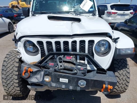✅ 2021 Jeep Gladiator Mojave • VIN: 1C6JJTEG6ML621568 • Lot: 43089767. Wystawiony na IAAI z przebiegiem 29 450 mil. Bezpłatny archiwum sprzedaży aukcyjnych z USA i szczegółowy raport historii pojazdu na DreamBid. Zdjęcie 6.