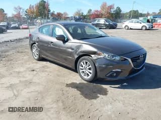 ✅ 2015 Mazda 3 i Grand Touring • VIN: 3MZBM1W79FM125797 • Лот: 40702768. Опубликован ранее на IAAI с пробегом 123 189 миль. Бесплатный доступ к архиву аукционных продаж из США и подробный отчёт об истории автомобиля на DreamBid. Изображение 1.