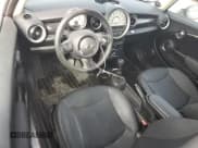 ✅ 2011 MINI Hardtop • VIN: WMWSU3C58BT093192 • Lot: 84212825. Wystawiony na Copart z przebiegiem Nie podano. Bezpłatny archiwum sprzedaży aukcyjnych z USA i szczegółowy raport historii pojazdu na DreamBid. Zdjęcie 8.