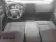 2005 Dodge Dakota ST с VIN 1D7HE28N65S119477, выставлен на аукционе Copart как лот 44448475 с пробегом 176 921 миль миль и Чистый • Clean title. История ставок и продаж доступна на DreamBid. Изображение 8.