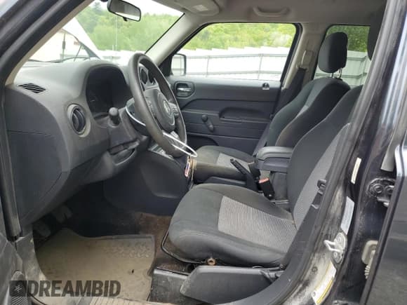 ✅ 2015 Jeep Patriot Sport • VIN: 1C4NJRBB1FD183965 • Lot: 57535285. Listed on Copart with 116,553 mi. Free auction sales archive from the USA and detailed vehicle history report at DreamBid. Image 7.