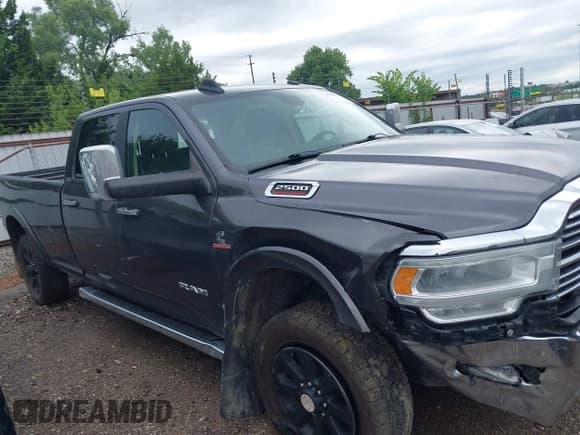 ✅ 2020 Ram 2500 Laramie • VIN: 3C6UR5KL0LG276326 • Lot: 42508739. Listed on IAAI with 437,471 mi. Free auction sales archive from the USA and detailed vehicle history report at DreamBid. Image 13.