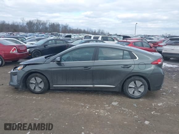 ✅ 2022 Hyundai Ioniq SE • VIN: KMHC75LC1NU285671 • Lot: 41362786. Wystawiony na IAAI z przebiegiem 50 247 mil. Bezpłatny archiwum sprzedaży aukcyjnych z USA i szczegółowy raport historii pojazdu na DreamBid. Zdjęcie 14.