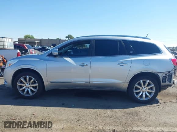 ✅ 2017 Buick Enclave Premium • VIN: 5GAKVCKD1HJ170533 • Lot: 43155989. Listed on IAAI with 136,019 mi. Free auction sales archive from the USA and detailed vehicle history report at DreamBid. Image 15.