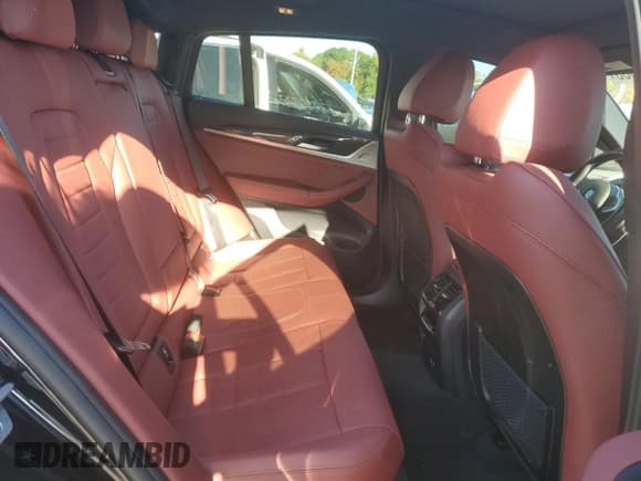 ✅ 2021 BMW X4 M40i • VIN: 5UX2V5C05M9H59295 • Lot: 71312963. Wystawiony na Copart z przebiegiem 31 050 mil. Bezpłatny archiwum sprzedaży aukcyjnych z USA i szczegółowy raport historii pojazdu na DreamBid. Zdjęcie 10.