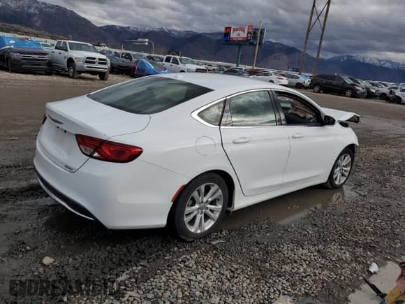 ✅ 2015 Chrysler 200 Limited • VIN: 1C3CCCAB6FN688849 • Лот: 93055245. Опубликован ранее на Copart с пробегом Не указан. Бесплатный доступ к архиву аукционных продаж из США и подробный отчёт об истории автомобиля на DreamBid. Изображение 3.