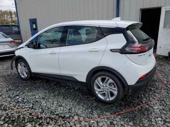2023 Chevrolet Bolt EV 1LT with VIN 1G1FW6S07P4195163, listed as a Copart auction lot 40204474 with 5,921 mi miles and . Bid and sale history available at DreamBid. Image 2.