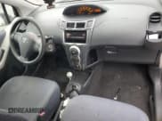 ✅ 2009 Toyota Yaris • VIN: JTDJT903295249913 • Lot: 90625645. Listed on Copart with 111,643 mi. Free auction sales archive from the USA and detailed vehicle history report at DreamBid. Image 8.