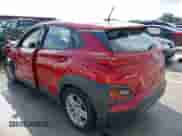 ✅ 2021 Hyundai Kona SE • VIN: KM8K12AA0MU639353 • Lot: 43053393. Wystawiony na IAAI z przebiegiem 122 995 mil mil. Skorzystaj z bezpłatnego archiwum sprzedaży aukcyjnych z USA i zobacz szczegółowy raport historii pojazdu na DreamBid. Zdjęcie 3.