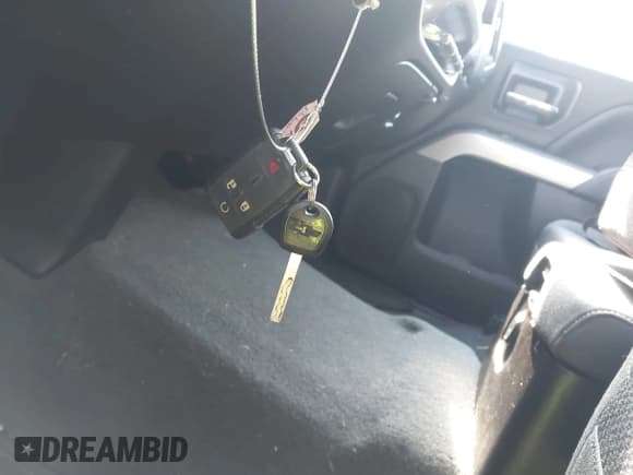 ✅ 2019 Chevrolet Silverado 1500 LT • VIN: 2GCVKPEC4K1177671 • Lot: 43462640. Wystawiony na IAAI z przebiegiem 52 632 mil. Bezpłatny archiwum sprzedaży aukcyjnych z USA i szczegółowy raport historii pojazdu na DreamBid. Zdjęcie 11.