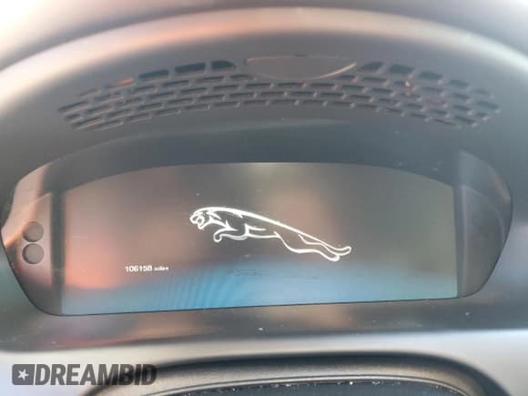 ✅ 2011 Jaguar XJ XJL • VIN: SAJWA2GB6BLV07708 • Lot: 85764155. Wystawiony na Copart z przebiegiem 106 158 mil. Bezpłatny archiwum sprzedaży aukcyjnych z USA i szczegółowy raport historii pojazdu na DreamBid. Zdjęcie 9.