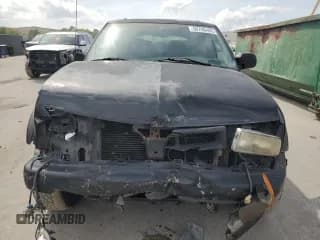 ✅ 1999 Chevrolet Blazer LS • VIN: 1GNCT18W6XK224253 • Lot: 50708405. Wystawiony na Copart z przebiegiem 209 711 mil. Bezpłatny archiwum sprzedaży aukcyjnych z USA i szczegółowy raport historii pojazdu na DreamBid. Zdjęcie 5.