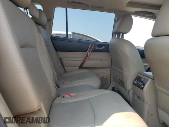 ✅ 2011 Toyota Highlander Limited • VIN: JTEDC3EH8B2003904 • Lot: 81115645. Listed on Copart with 142,085 mi. Free auction sales archive from the USA and detailed vehicle history report at DreamBid. Image 10.