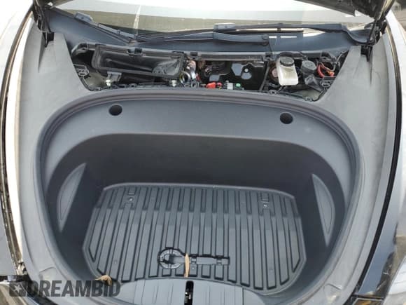 ✅ 2022 Tesla Model 3 Long Range • VIN: 5YJ3E1EBXNF333183 • Lot: 55330045. Wystawiony na Copart z przebiegiem 25 888 mil. Bezpłatny archiwum sprzedaży aukcyjnych z USA i szczegółowy raport historii pojazdu na DreamBid. Zdjęcie 11.