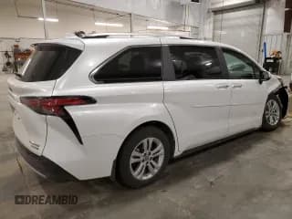 ✅ 2024 Toyota Sienna Platinum • VIN: 5TDESKFC6RS113300 • Lot: 82601055. Listed on Copart with 62,475 mi. Free auction sales archive from the USA and detailed vehicle history report at DreamBid. Image 3.