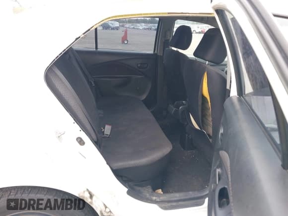 ✅ 2007 Toyota Yaris • VIN: JTDBT923171031709 • Lot: 43354181. Listed on IAAI with 273,562 mi. Free auction sales archive from the USA and detailed vehicle history report at DreamBid. Image 8.