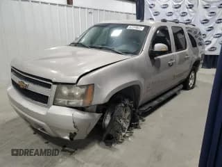 ✅ 2007 Chevrolet Suburban LT • VIN: 1GNFK16337J212835 • Lot: 78933794. Wystawiony na Copart z przebiegiem 249 001 mil. Bezpłatny archiwum sprzedaży aukcyjnych z USA i szczegółowy raport historii pojazdu na DreamBid. Zdjęcie 1.