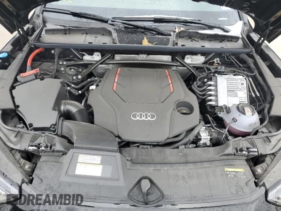 ✅ 2024 Audi SQ5 Sportback Premium Plus • VIN: WA124AFYXR2074022 • Lot: 87796575. Listed on Copart with 6,124 mi. Free auction sales archive from the USA and detailed vehicle history report at DreamBid. Image 12.