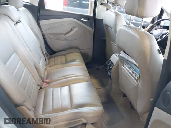 ✅ 2013 Ford C-Max SEL • VIN: 1FADP5CU3DL555110 • Lot: 42010076. Wystawiony na IAAI z przebiegiem 121 234 mil. Bezpłatny archiwum sprzedaży aukcyjnych z USA i szczegółowy raport historii pojazdu na DreamBid. Zdjęcie 8.