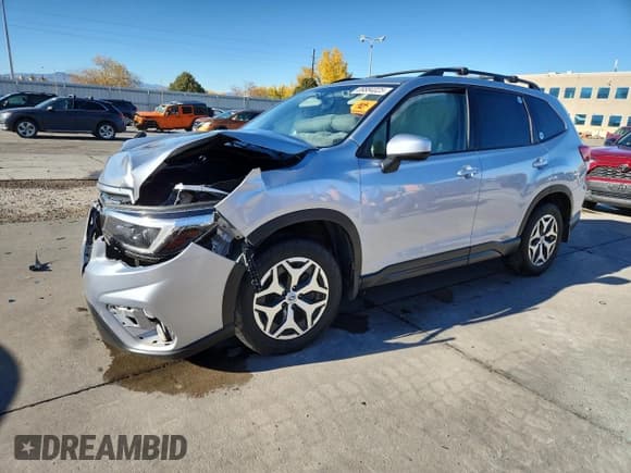 ✅ 2021 Subaru Forester Premium • VIN: JF2SKAJC1MH502431 • Lot: 89884025. Listed on Copart with Not provided. Free auction sales archive from the USA and detailed vehicle history report at DreamBid. Image 1.