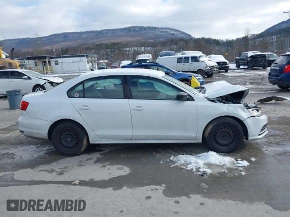 ✅ 2015 Volkswagen Jetta S • VIN: 3VW2K7AJ2FM358027 • Lot: 43817703. Listed on IAAI with 115,295 mi. Free auction sales archive from the USA and detailed vehicle history report at DreamBid. Image 13.