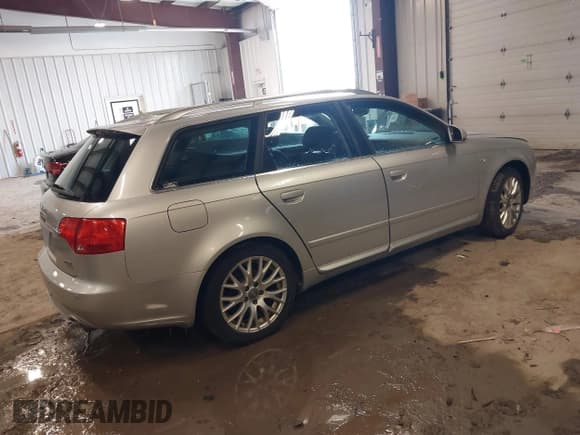 ✅ 2008 Audi A4 2.0T • VIN: WAUKF78E98A162342 • Лот: 41690120. Опубликован ранее на IAAI с пробегом 142 717 миль. Бесплатный доступ к архиву аукционных продаж из США и подробный отчёт об истории автомобиля на DreamBid. Изображение 4.