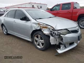 2012 Toyota Camry SE с VIN 4T1BF1FK5CU115711, выставлен на аукционе IAAI как лот 43579805 с пробегом 241 559 миль миль и . История ставок и продаж доступна на DreamBid. Изображение 1.